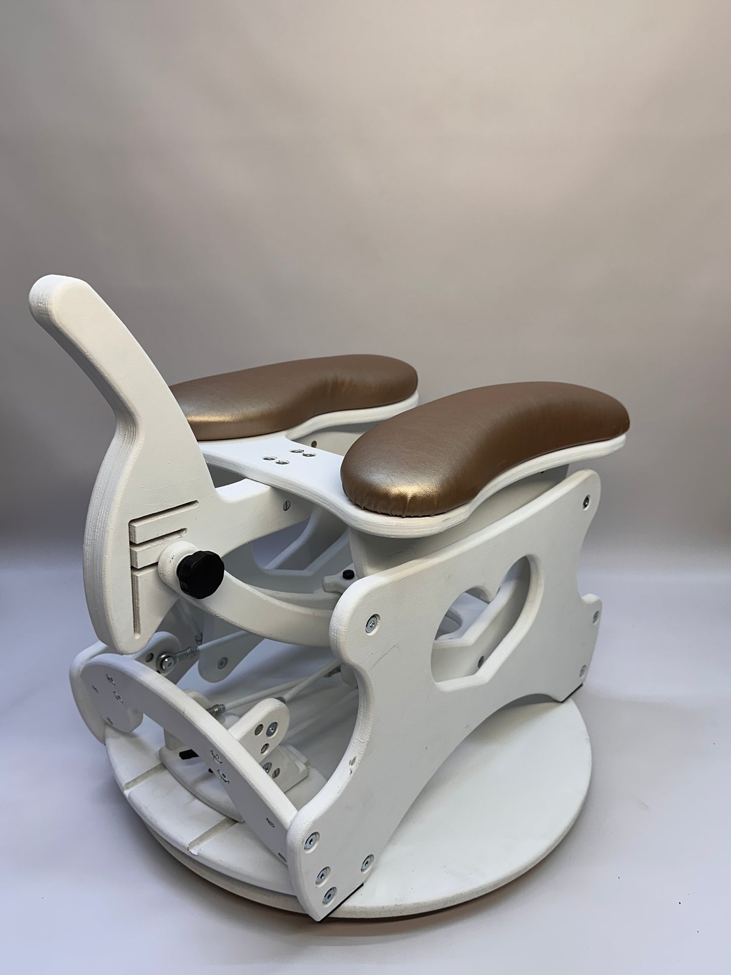 White - Champagne Intense Secret Luxury rocking chair – adjustable and versatile. For solo or couple play